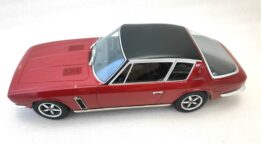 Cult Scale - 1:18 Jensen Interceptor III Red Metallic (1972-1975)