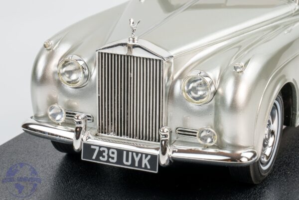 Cult Scale - 1:18 Rolls-Royce Silver Cloud DHC Shell Grey 1960-1962 - Limited Edition Resin Model 12 Cult Scale - 1:18 Rolls-Royce Silver Cloud DHC Shell Grey 1960-1962 - Limited Edition Resin Model