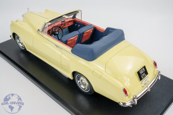 Cult Scale - 1:18 Rolls-Royce Silver Cloud DHC Ivory Yellow 1960-1962 - Limited Edition Resin Model 15 Cult Scale - 1:18 Rolls-Royce Silver Cloud DHC Ivory Yellow 1960-1962 - Limited Edition Resin Model
