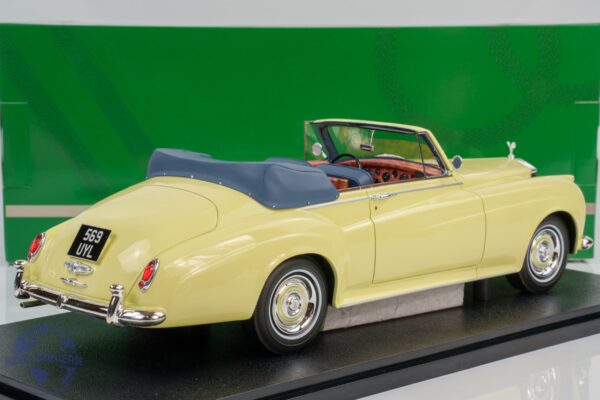 Cult Scale Models | 1:18 Scale Resin Models Cult Scale Models | 1:18 Scale Resin Models