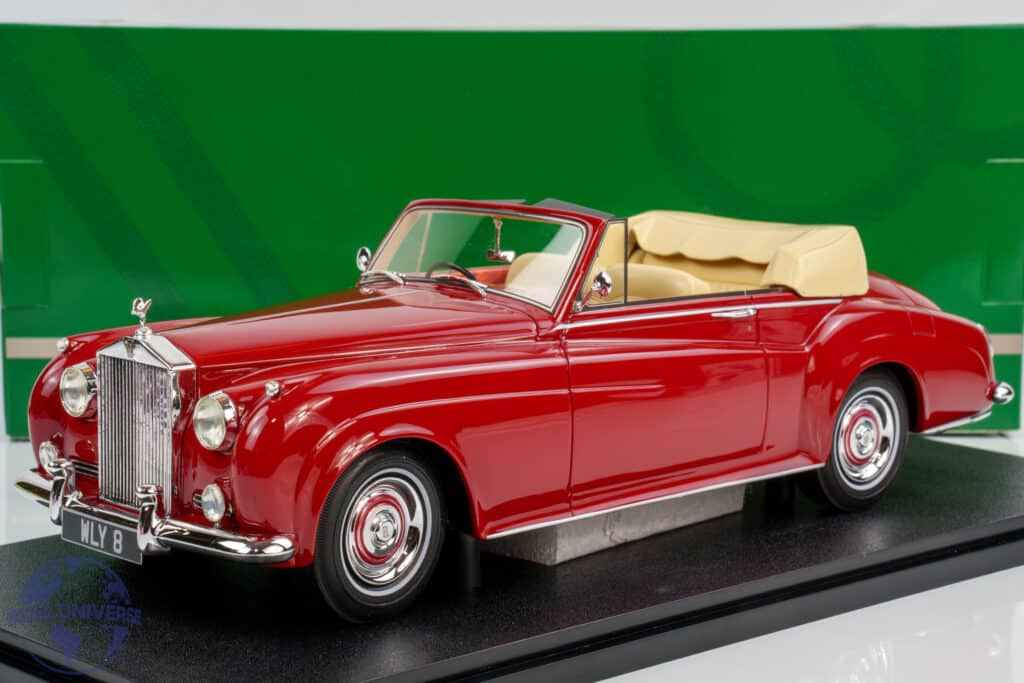 Pre-Order the Cult Scale 1:18 Rolls-Royce Silver Cloud DHC Limited Edition Resin Model 2 Cult Scale - 1:18 Rolls-Royce Silver Cloud DHC Red 1960-1962 - Limited Edition Resin Model