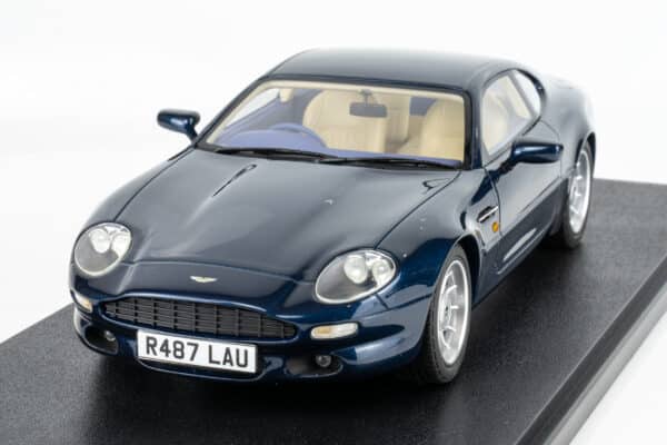 Cult Scale - 1:18 Aston Martin DB7 Coupe Mendip Blue 1993-99 - Limited Edition Resin Model 9 Cult Scale - 1:18 Aston Martin DB7 Coupe Mendip Blue 1993-99 - Limited Edition Resin Model
