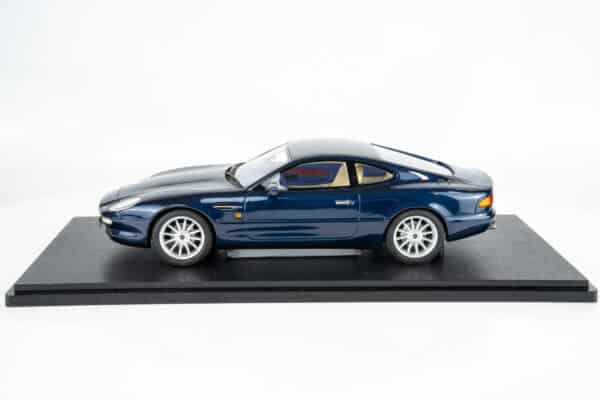 Cult Scale - 1:18 Aston Martin DB7 Coupe Mendip Blue 1993-99 - Limited Edition Resin Model 11 Cult Scale - 1:18 Aston Martin DB7 Coupe Mendip Blue 1993-99 - Limited Edition Resin Model