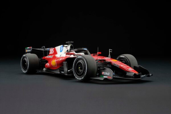 Amalgam 1:18 Ferrari SF-26 No.16 Charles Leclerc 2026 Chinese GP (M6387-SC1) Resin Model