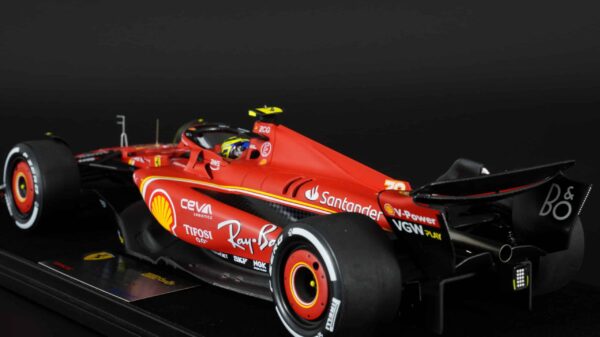 Looksmart - 1:18 Scuderia Ferrari SF-24 #38 Oliver Bearman Saudi Arabian GP 2024 - Resin Model 20 Looksmart - 1:18 Scuderia Ferrari SF-24 #38 Oliver Bearman Saudi Arabian GP 2024 - Resin Model