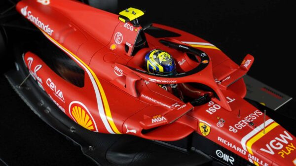 Looksmart - 1:18 Scuderia Ferrari SF-24 #38 Oliver Bearman Saudi Arabian GP 2024 - Resin Model 23 Looksmart - 1:18 Scuderia Ferrari SF-24 #38 Oliver Bearman Saudi Arabian GP 2024 - Resin Model
