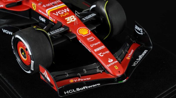 Looksmart - 1:18 Scuderia Ferrari SF-24 #38 Oliver Bearman Saudi Arabian GP 2024 - Resin Model 24 Looksmart - 1:18 Scuderia Ferrari SF-24 #38 Oliver Bearman Saudi Arabian GP 2024 - Resin Model