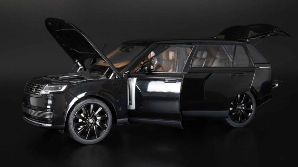 LCD 1:18 Range Rover SV Serenity 2022 Black Diecast Model 21 LCD 1:18 Range Rover SV Serenity 2022 Black Diecast Model
