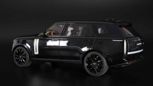 LCD 1:18 Range Rover SV Serenity 2022 Black Diecast Model 22 LCD 1:18 Range Rover SV Serenity 2022 Black Diecast Model