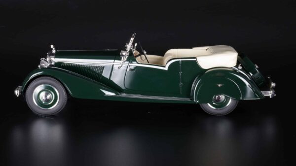 Cult Scale 1:18 Bentley 4.5L Vanden Plas Tourer Green 1938 12 Cult Scale 1:18 Bentley 4.5L Vanden Plas Tourer Green 1938