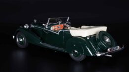 Cult Scale CML116 Bentley 4.5 Vanden Plas Resin Model Car Green