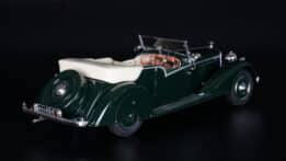 Cult Scale CML116 Bentley 4.5 Vanden Plas Resin Model Car Green