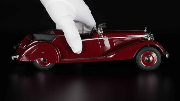Cult Scale 1:18 Bentley 4.5L Vanden Plas Tourer Red 1938 13 Cult Scale 1:18 Bentley 4.5L Vanden Plas Tourer Red 1938