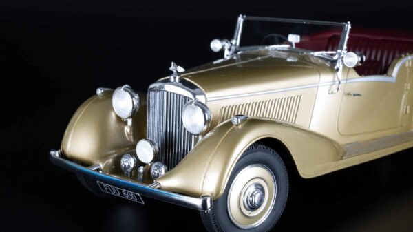 Cult Scale 1:18 Bentley 4.5L Vanden Plas Tourer Gold 1938 12 Cult Scale 1:18 Bentley 4.5L Vanden Plas Tourer Gold 1938