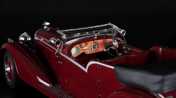 Cult Scale 1:18 Bentley 4.5L Vanden Plas Tourer Red 1938 15 Cult Scale 1:18 Bentley 4.5L Vanden Plas Tourer Red 1938