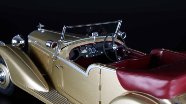 Cult Scale 1:18 Bentley 4.5L Vanden Plas Tourer Gold 1938 13 Cult Scale 1:18 Bentley 4.5L Vanden Plas Tourer Gold 1938