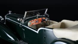 Cult Scale CML116 Bentley 4.5 Vanden Plas Resin Model Car Green