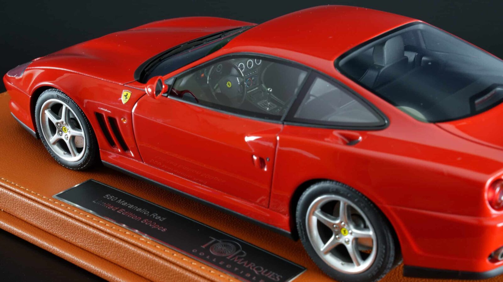 Top Marques - 1:18 Ferrari 550 Maranello Red w/Black Interior