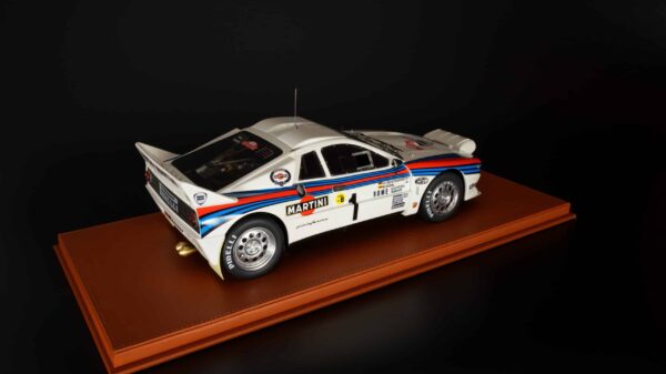 Top Marques 1:12 Lancia Rally 037 #1 Winner Rally Monte Carlo 1983 Röhrl, Geistdörfer Resin Model 21 Top Marques 1:12 Lancia Rally 037 #1 Winner Rally Monte Carlo 1983 Röhrl, Geistdörfer Resin Model
