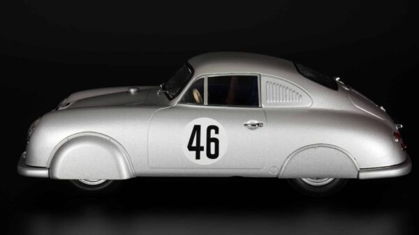Werk83 - 1:18 Porsche 356 SL #46 1951 24h Le Mans Class Winner A.Veuillet, E.Mouche 17 Werk83 - 1:18 Porsche 356 SL #46 1951 24h Le Mans Class Winner A.Veuillet, E.Mouche