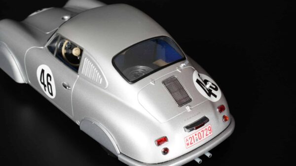 Werk83 - 1:18 Porsche 356 SL #46 1951 24h Le Mans Class Winner A.Veuillet, E.Mouche 23 Werk83 - 1:18 Porsche 356 SL #46 1951 24h Le Mans Class Winner A.Veuillet, E.Mouche