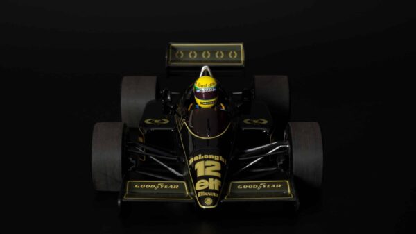 Minichamps - 1:18 Lotus Renault 98T Ayrton Senna 1986 'Dirty Version' (540863812) 26 Minichamps - 1:18 Lotus Renault 98T Ayrton Senna 1986 'Dirty Version' (540863812)