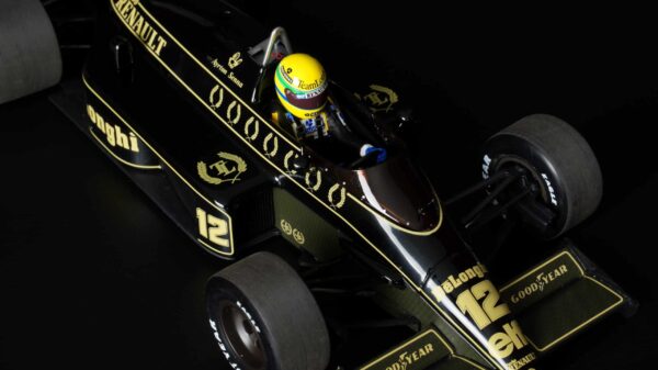 Minichamps - 1:18 Lotus Renault 98T Ayrton Senna 1986 'Dirty Version' (540863812) 31 Minichamps - 1:18 Lotus Renault 98T Ayrton Senna 1986 'Dirty Version' (540863812)