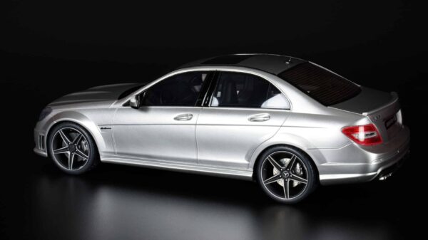 GT Spirit - 1:18 Mercedes-Benz C63 AMG Sedan Silver - Limited Edition Resin Model 15 GT Spirit - 1:18 Mercedes-Benz C63 AMG Sedan Silver (GT462)
