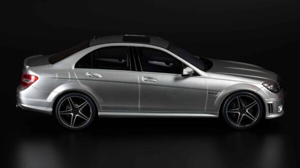 GT Spirit - 1:18 Mercedes-Benz C63 AMG Sedan Silver - Limited Edition Resin Model 21 GT Spirit - 1:18 Mercedes-Benz C63 AMG Sedan Silver (GT462)