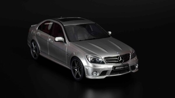 GT Spirit - 1:18 Mercedes-Benz C63 AMG Sedan Silver - Limited Edition Resin Model 18 GT Spirit - 1:18 Mercedes-Benz C63 AMG Sedan Silver (GT462)