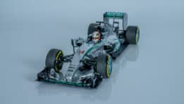 Minichamps - 1:18 Mercedes-AMG Petronas F1 W06 - #44 Lewis Hamilton - 2015 World Champion
