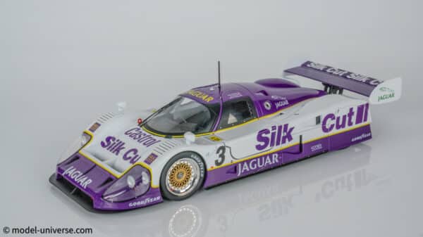 1:18 Jaguar XJR-12 #3 Winner 24h Le Mans 1990 (CMR202) - Diecast Model - CMR