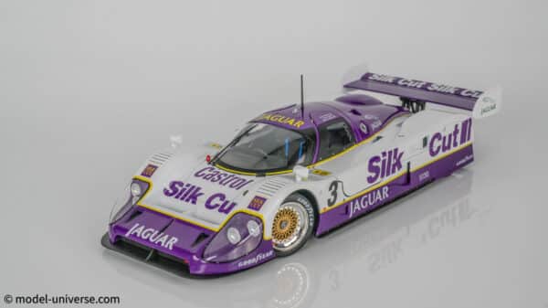 1:18 Jaguar XJR-12 #3 Winner 24h Le Mans 1990 (CMR202) - Diecast Model - CMR