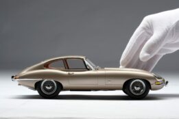 Amalgam Collection Jaguar E-Type Coupe 1:18 scale resin model