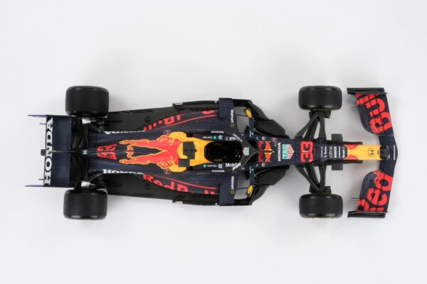 Amalgam 1:8 Red Bull RB16B Abu Dhabi 2021 Champion Max Verstappen Model