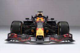 Amalgam 1:8 Red Bull RB16B Abu Dhabi 2021 Champion Max Verstappen Model
