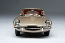 Amalgam Collection Jaguar E-Type Coupe 1:18 scale resin model