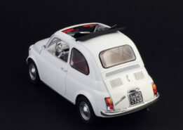 Italeri - 1:12 Fiat 500F 1968 (4703) Model Kit