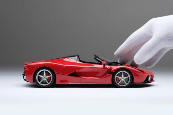Amalgam - 1:18 Ferrari LaFerrari Aperta (2016)