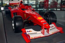 GP Replicas - 1:12 Ferrari F2000 #3 Michael Schumacher Winner Japanese GP 2000 (With Driver)