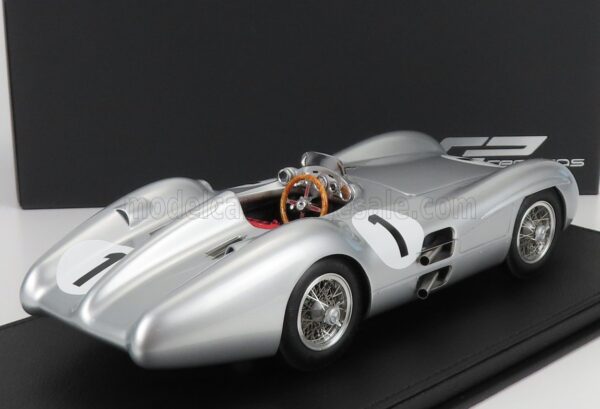GP128E GP REPLICAS MERCEDES F1 W196 STREAMLINER JUAN MANUEL FANGIO 1954 WORLD CHAMPION RESIN MODEL.1
