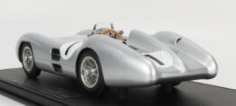 GP128E GP REPLICAS MERCEDES F1 W196 STREAMLINER JUAN MANUEL FANGIO 1954 WORLD CHAMPION RESIN MODEL.4