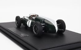 GP Replicas - 1:18 Cooper T53 #1 Jack Brabham Pole/Winner British GP Silverstone 1960 w/Driver