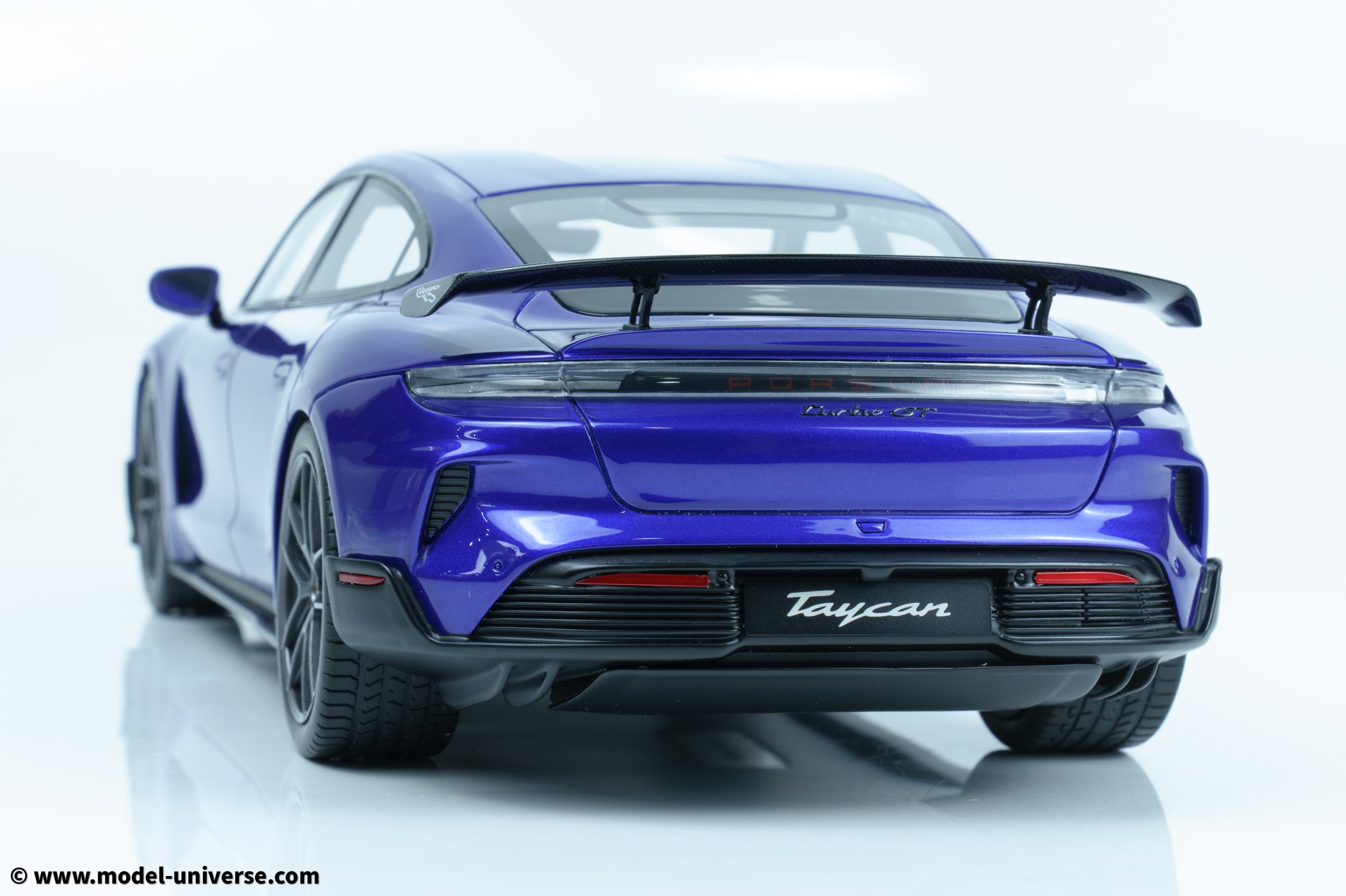 GT Spirit 1:18 Taycan Turbo GT in Sky Purple Metallic