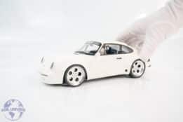GT Spirit - 1:18 Strosek Giga White Porsche 2024 - Limited Edition Resin Model