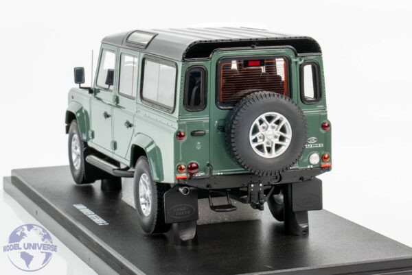 GT Spirit - 1:18 Land Rover Defender 110 Green 2016 - Limited Edition Resin Model 9 GT Spirit - 1:18 Land Rover Defender 110 Green 2016 - Limited Edition Resin Model