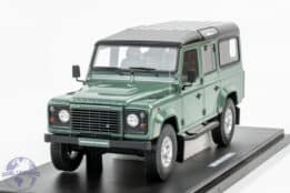 GT Spirit - 1:18 Land Rover Defender 110 Green 2016 - Limited Edition Resin Model