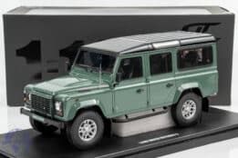 GT Spirit - 1:18 Land Rover Defender 110 Green 2016 - Limited Edition Resin Model