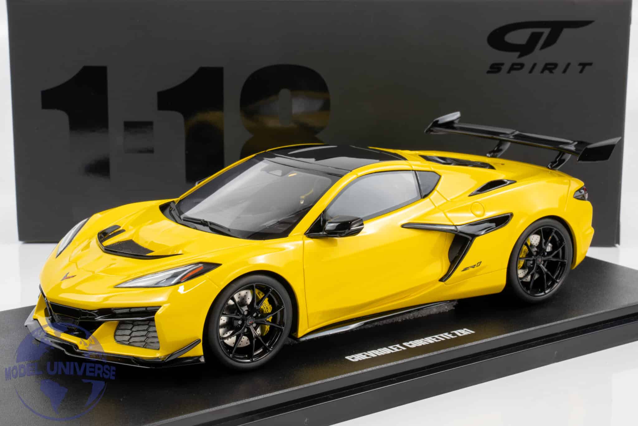GT Spirit 1:18 Chevrolet Corvette C8 ZR1 Yellow 2025 GT528 Model Car