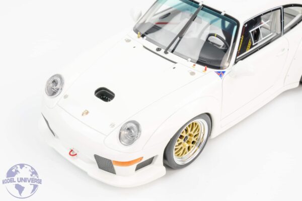 GT Spirit - 1:18 Porsche 911 (993) GT2 Evo White 1995 - Limited Edition Resin Model